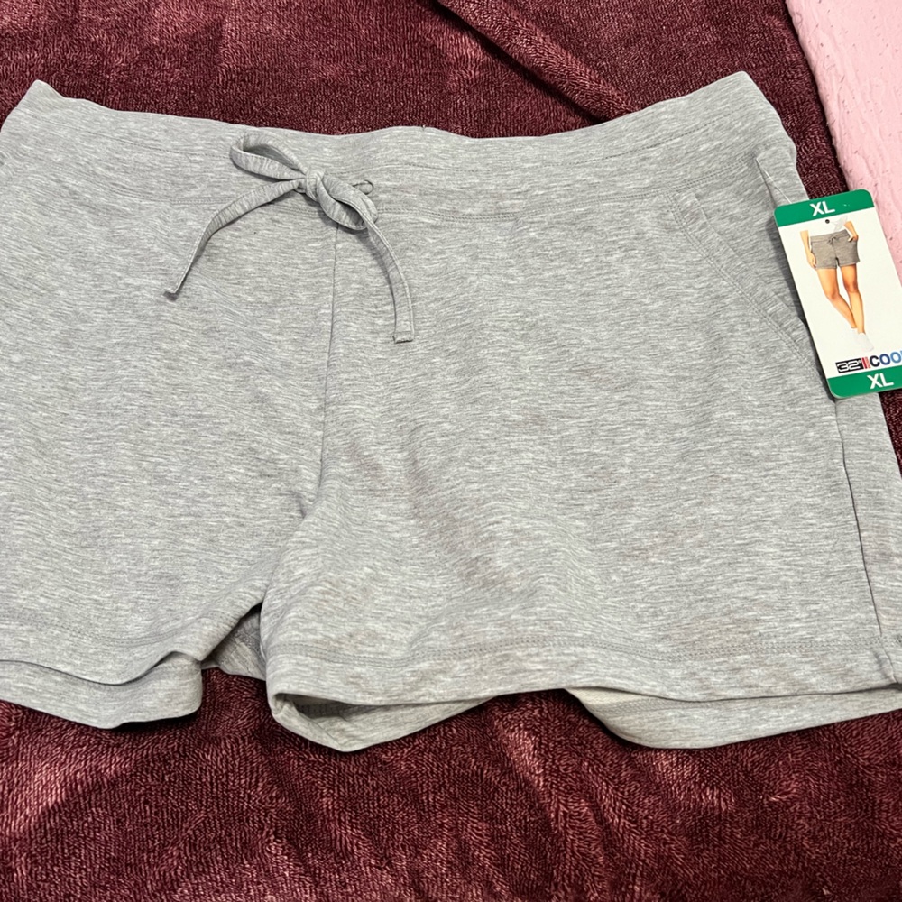 Brand new Womens soft shorts - Picture 5 of 7